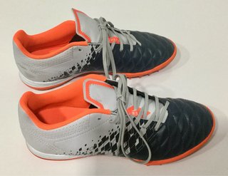 Botas de fútbol talla 40