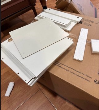 Cajonera de oficina blanca con ruedas