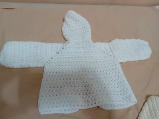 Chaquetas de bebé tejidas a mano para bebes