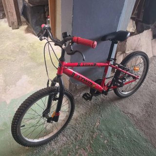 Bicicleta Infantil Roja B'TWIN