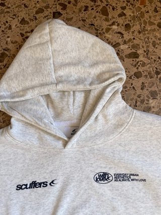 Sudadera Scuffers Nueva con capucha With Love
