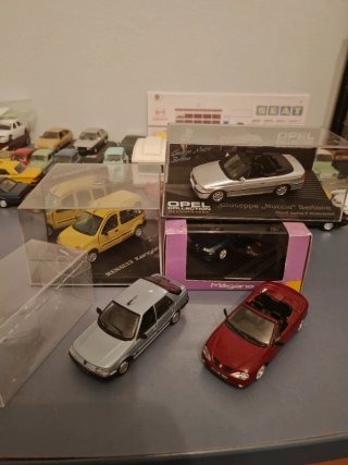 Lote 4 coches a escala 1/43