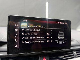 Audi A4 S-LINE BLACK LINE