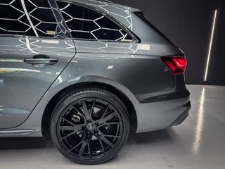 Audi A4 S-LINE BLACK LINE