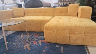 Chaiselongue amarillo de tela
