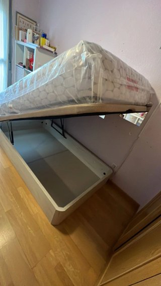 Base Cama Electrotuber Beige y Negra