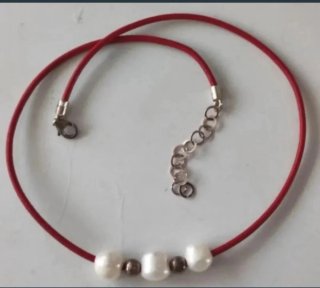 Collares y pulsera de piedras naturales y perlas