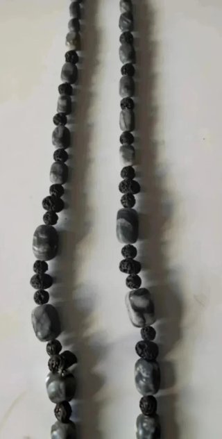 Collares y pulsera de piedras naturales y perlas