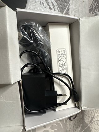 Android TV Box 8K - ¡Nuevo a estrenar! (WiFi 6)
