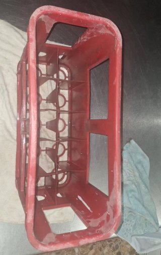 Caja de plástico bebida Konga