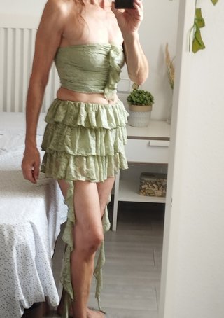 Conjunto top y falda verde encaje XS