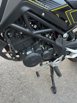 Benelli TNT 125 Moto Naked