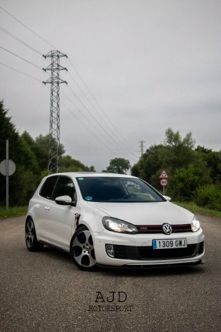 VOLKSWAGEN GOLF GTI MK6