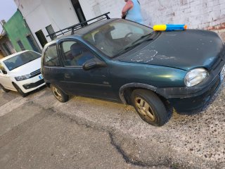 Opel corsa suit 1998