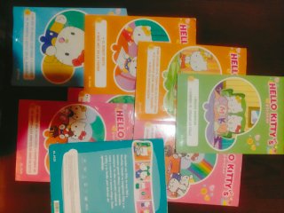 8 CD Hello Kitty (Español)