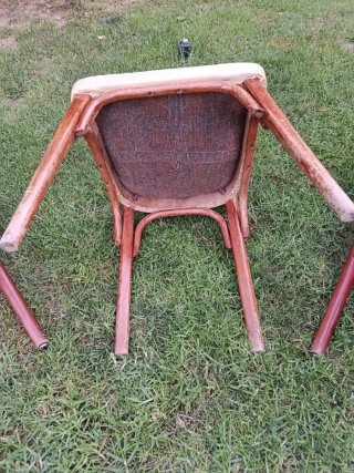 Juego de 3 sillas de madera