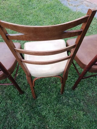 Juego de 3 sillas de madera