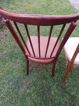 Juego de 3 sillas de madera