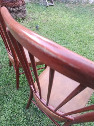 Juego de 3 sillas de madera
