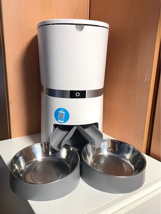 Comedero automático para mascotas