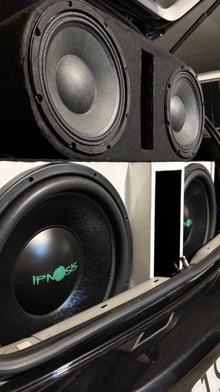 Subwoofer Ipnosi 800 RMS Negro