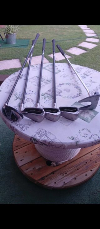 Set di mazze da golf.