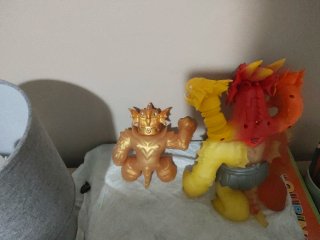 Muñecos de 3 cabezas y trol