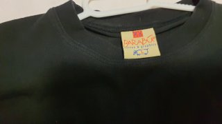 Camiseta Negra