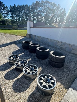Lote de 12 neumáticos Slicks
