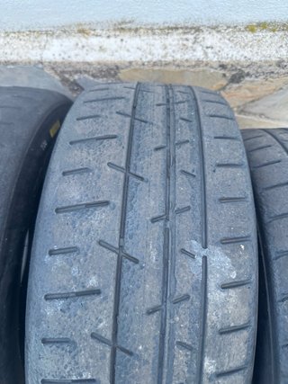 Lote de 12 neumáticos Slicks