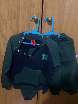 Pack Uniforme Humanitas Infantil 3 años & Nursery