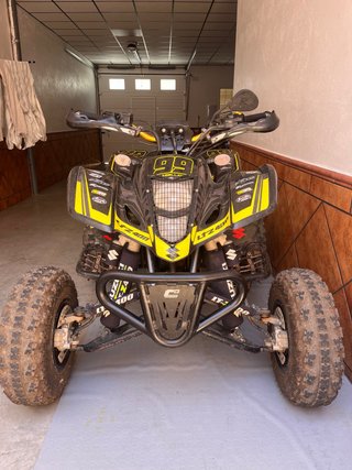 Suzuki LTZ 400 Quad Negro y Amarillo