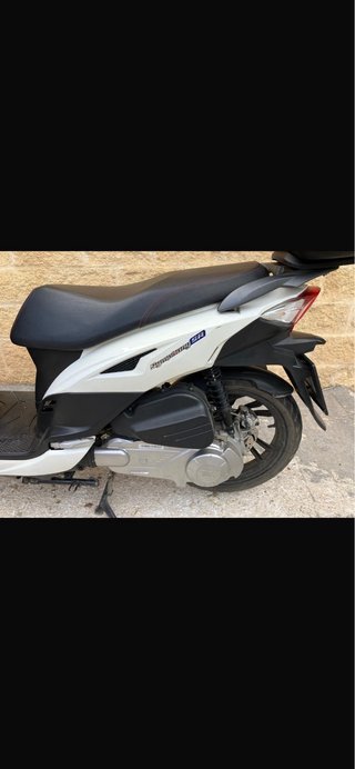 Moto Scooter 125cc Blanca Automática