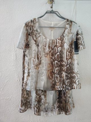 Conjunto Blusa y Falda Fresquito y Ligero Nuevo