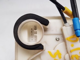 CERRADURA PUERTA DELANTERA IZQUIERDA MITSUBISHI A