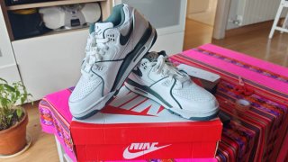 Zapatillas Jordan Blancas y Verdes