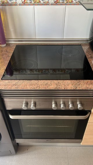 Horno y Placa Beko