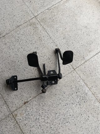 Juego Pedales Seat 600