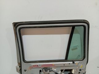 PUERTA TRASERA DERECHA LAND ROVER FREELANDER (LN)