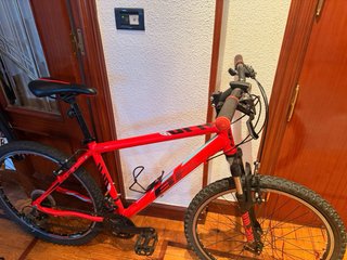 Bicicleta BH Roja