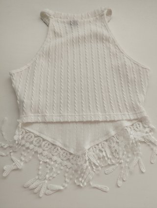 Top blanco con flecos txs de shein