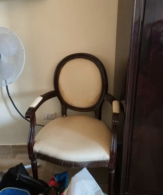 Comodino con specchio e cassettiera