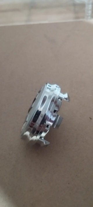 Tapacubos Kia con luz azul