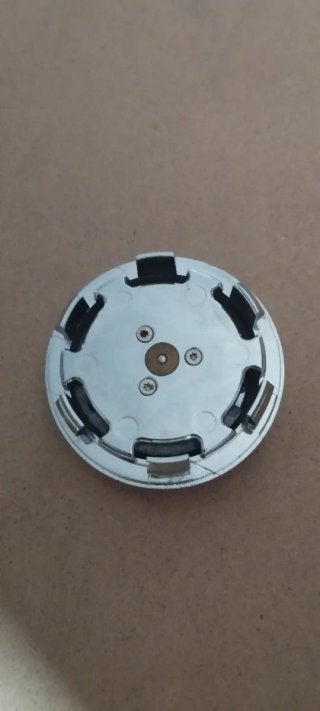 Tapacubos Kia con luz azul
