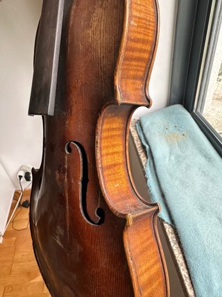 Violino antigo para restauro