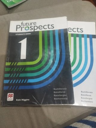 FUTURE PROSPECTS 1 Student's book: libro de tex...