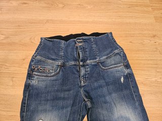 Pantalón vaquero Salsa sin usar