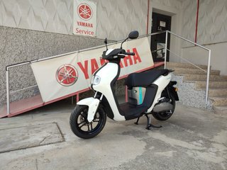 Yamaha Scooter Eléctrico Casi Nuevo + 2 Baterías