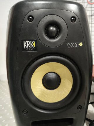 KRK VXT6 Monitores de Estudio (Pareja)
