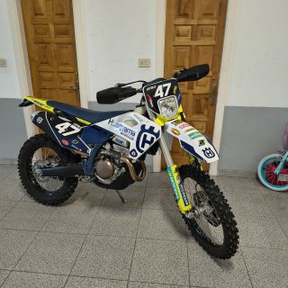 Husqvarna 350 Enduro Moto